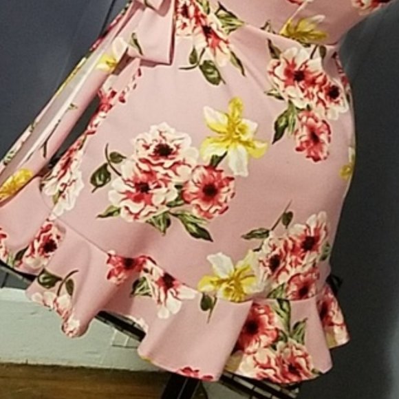 CLEARANCE Stunning Pink Floral Faux Wrap Dress - Picture 6 of 7